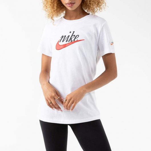 camiseta nike sportswear vermelha