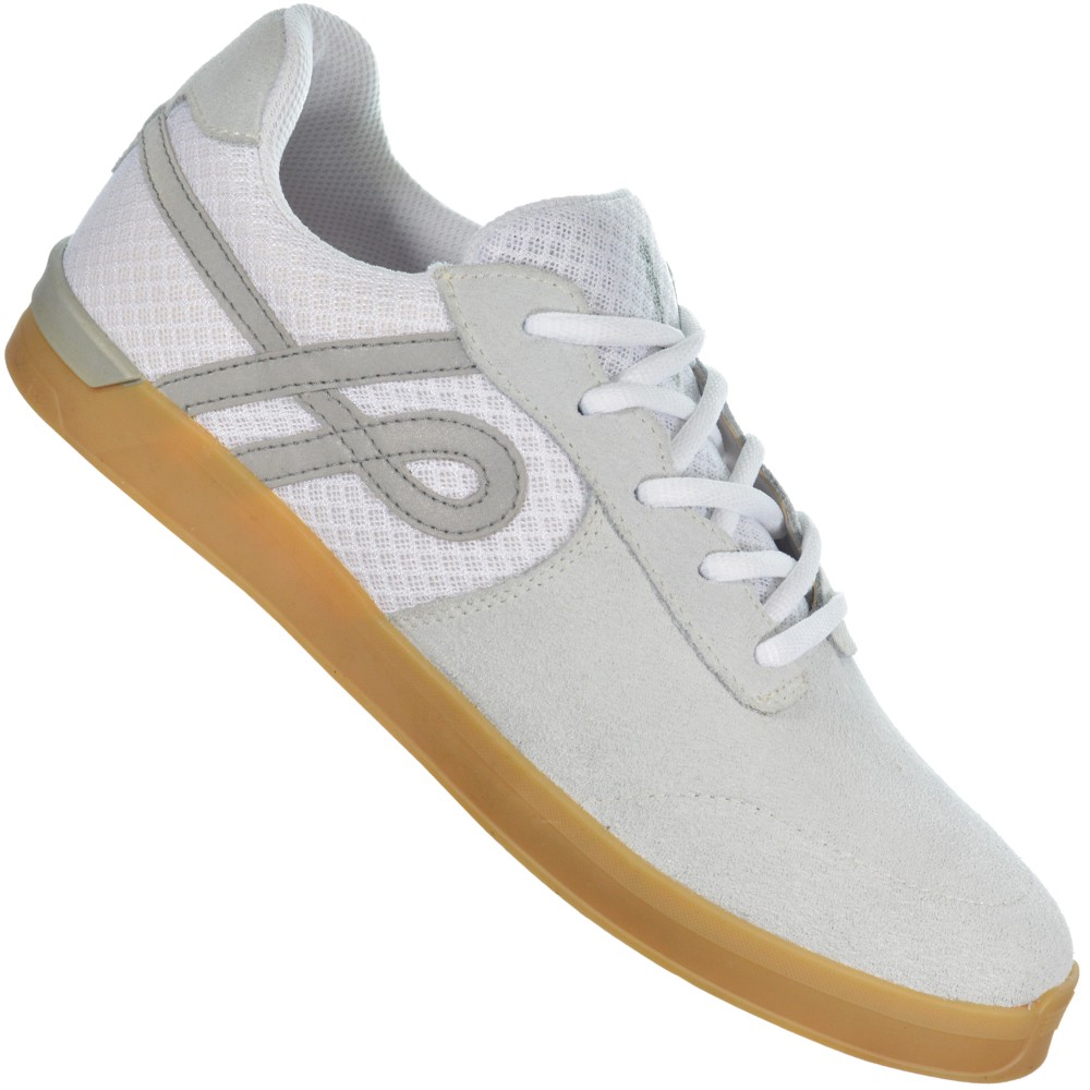 tenis ous branco