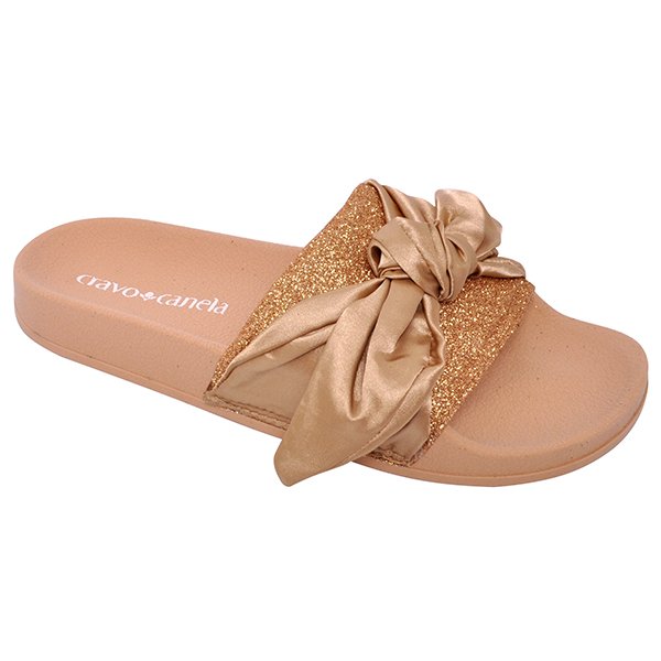 chinelo cravo e canela