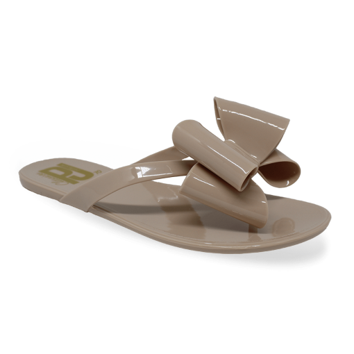 chinelo petite jolie 2019