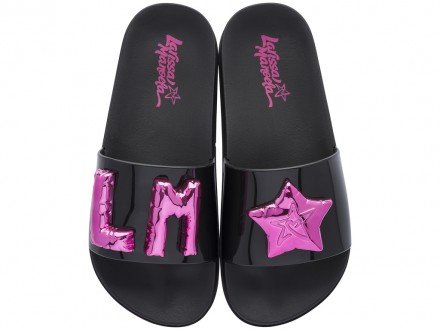 grendene larissa manoela