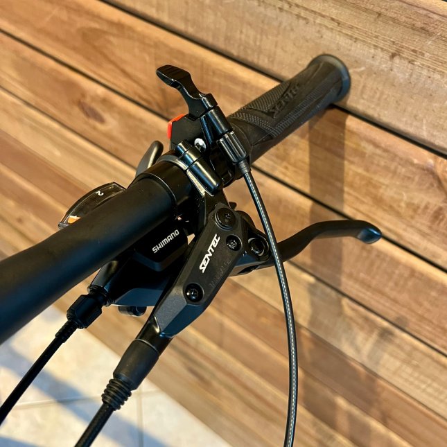 NOS VTT 17 pouces Re Act Green Valley Shimano Altus Shimano Acera KENDA