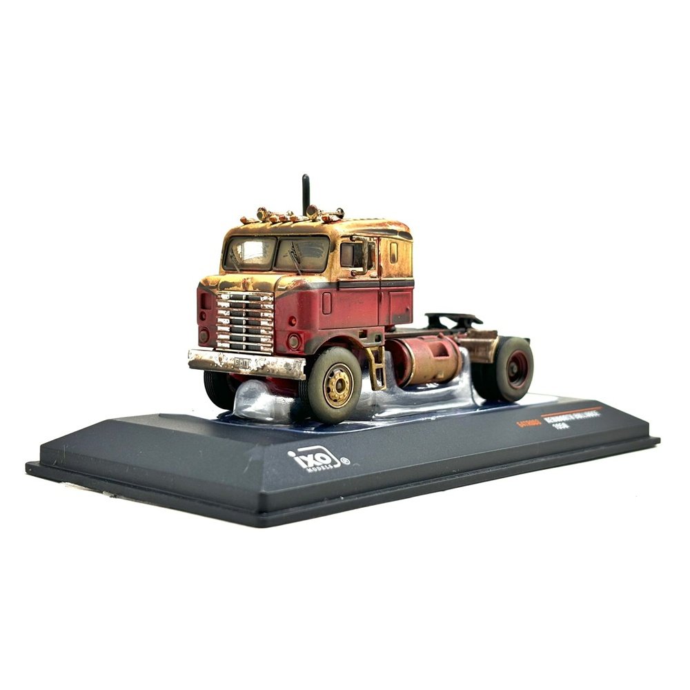 Miniature Tracteur Kenworth Bullnose 1950 Bleu - Ixo 1/43 TR154 - Neuf