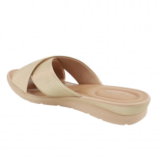 Loja de calçados Casas Ajita Ajita calçados possui Chinelos, das