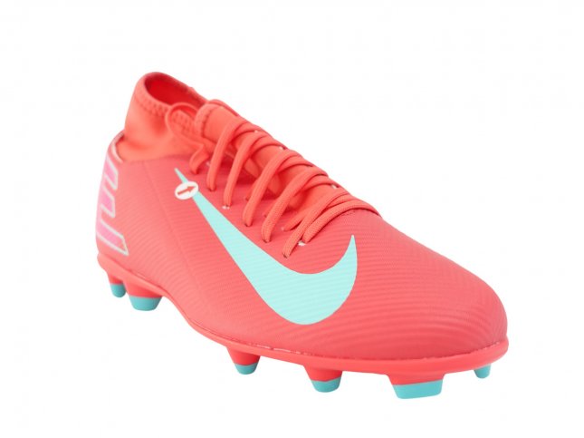 Loja de calçados Casas Ajita Ajita calçados possui Chuteiras Campo