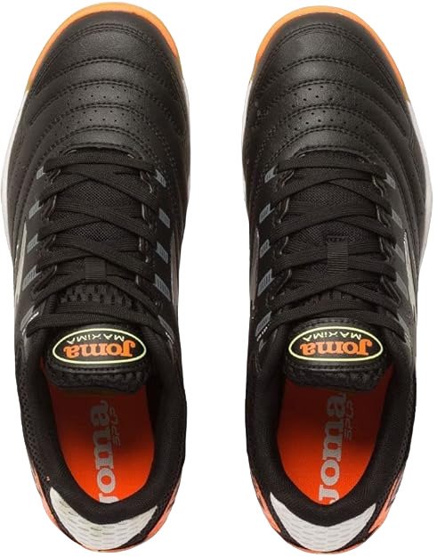 Loja de calçados Casas Ajita Ajita calçados possui Chuteiras