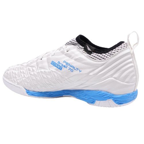 Loja de calçados Casas Ajita Ajita calçados possui Chuteiras