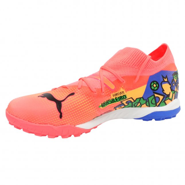 Loja de calçados Casas Ajita Ajita calçados possui Chuteiras