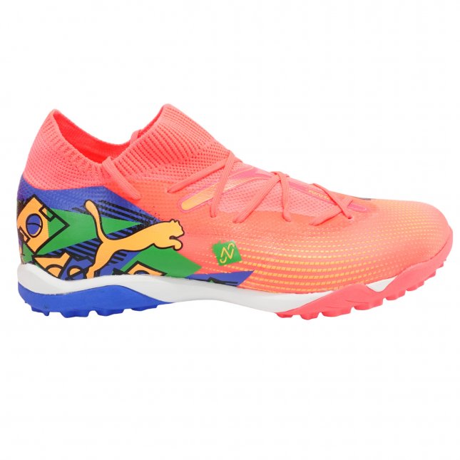 Loja de calçados Casas Ajita Ajita calçados possui Chuteiras