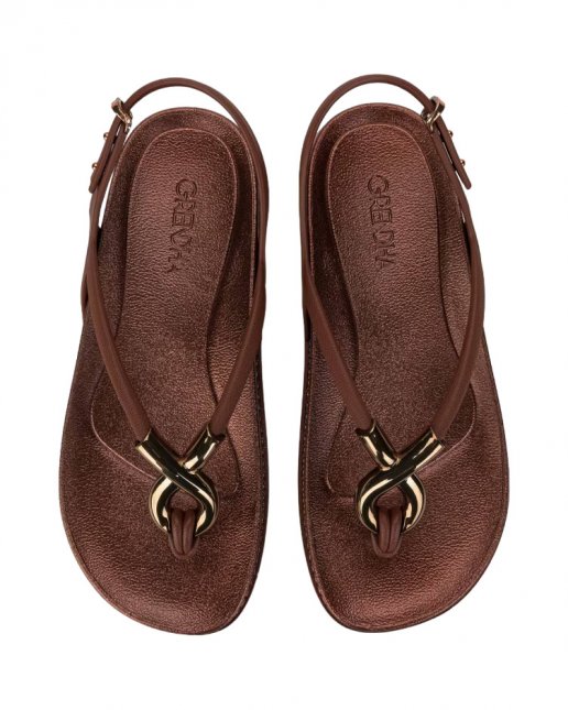 Loja de calçados Casas Ajita Ajita calçados possui Sandálias