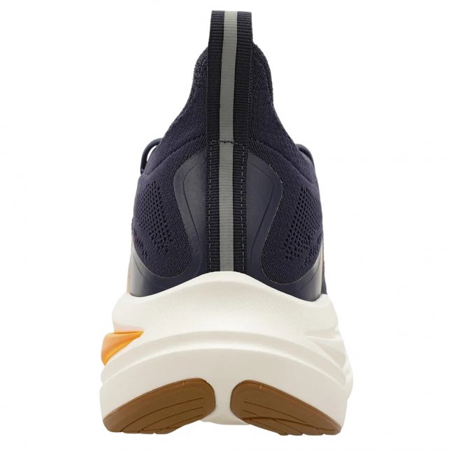 Loja de calçados Casas Ajita Ajita calçados possui Tênis, das mais