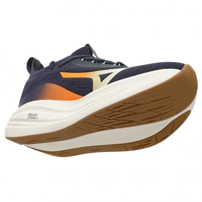 Loja de calçados Casas Ajita Ajita calçados possui Tênis, das mais