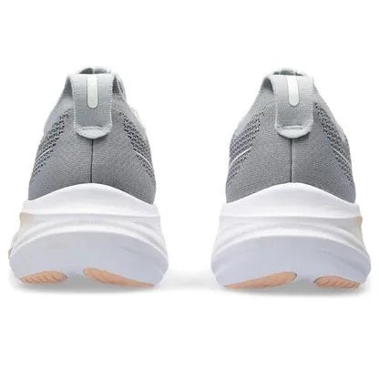 Loja de calçados Casas Ajita Ajita calçados possui Tênis, das mais