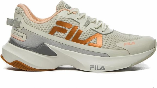 Loja de calçados Casas Ajita Ajita calçados possui Tênis, das mais