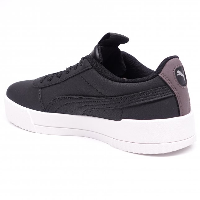 Loja de calçados Casas Ajita Ajita calçados possui Tênis, das mais