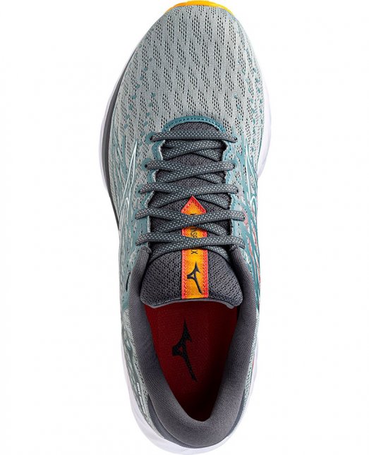 Loja de calçados Casas Ajita Ajita calçados possui Tênis, das mais