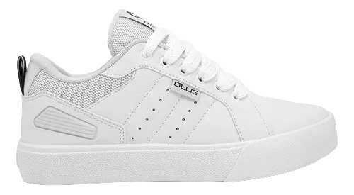 Loja de calçados Casas Ajita Ajita calçados possui Tênis, das mais