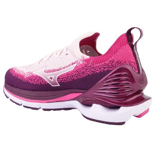 Loja de calçados Casas Ajita Ajita calçados possui Tênis, das mais