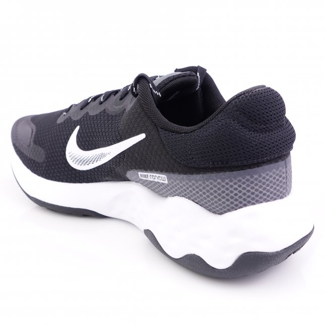 Loja de calçados Casas Ajita Ajita calçados possui Tênis, das mais