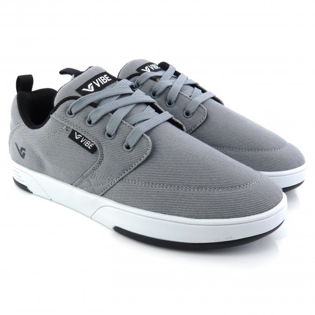 Loja de calçados Casas Ajita Ajita calçados possui Tênis, das mais