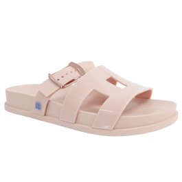 Loja de calçados Casas Ajita Ajita calçados possui Chinelos, das