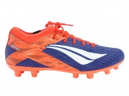 Loja de calçados Casas Ajita Ajita calçados possui Chuteiras Campo