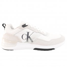 Loja de calçados Casas Ajita Ajita calçados possui Tênis, das mais