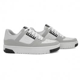 Loja de calçados Casas Ajita Ajita calçados possui Tênis, das mais