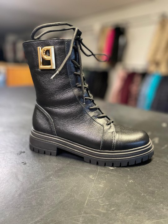 靴 perfume closet / PERFUME SHORT BOOTS Perfume Closet ショートブーツ 22cm