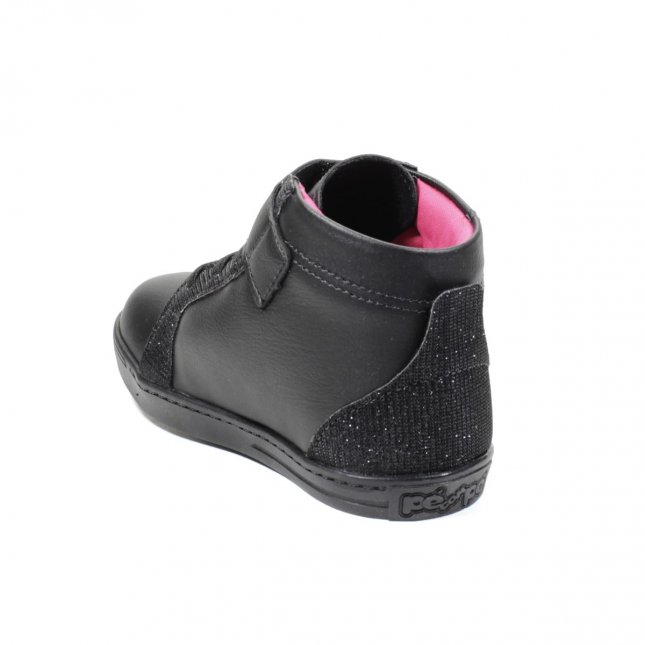 bota infantil pe com pe