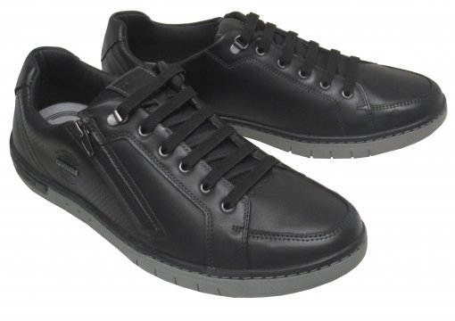 sapatenis preto pegada