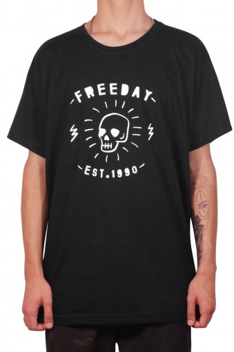 1558- CAMISETA FREEDAY CAVEIRA PRETA