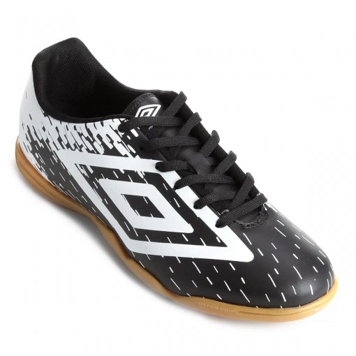 sapato de futsal umbro