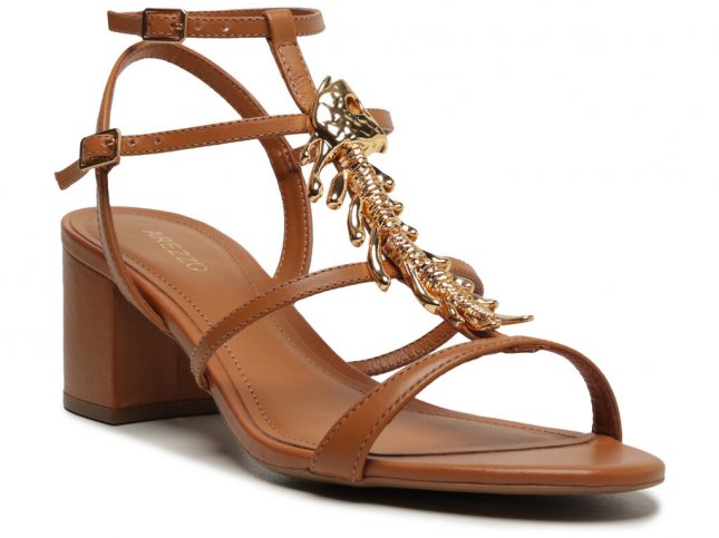 Sandália Arezzo Salto Bloco Médio Tiras Detalhe Metal Marrom