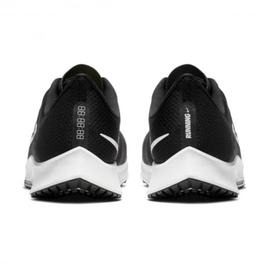 tênis nike zoom rival fly