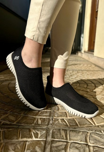 Tênis Slip On Usaflex Feminino Preto Tricot Iria Calçados