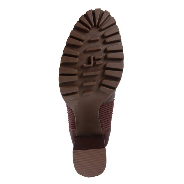 bota cano curto solado tratorado