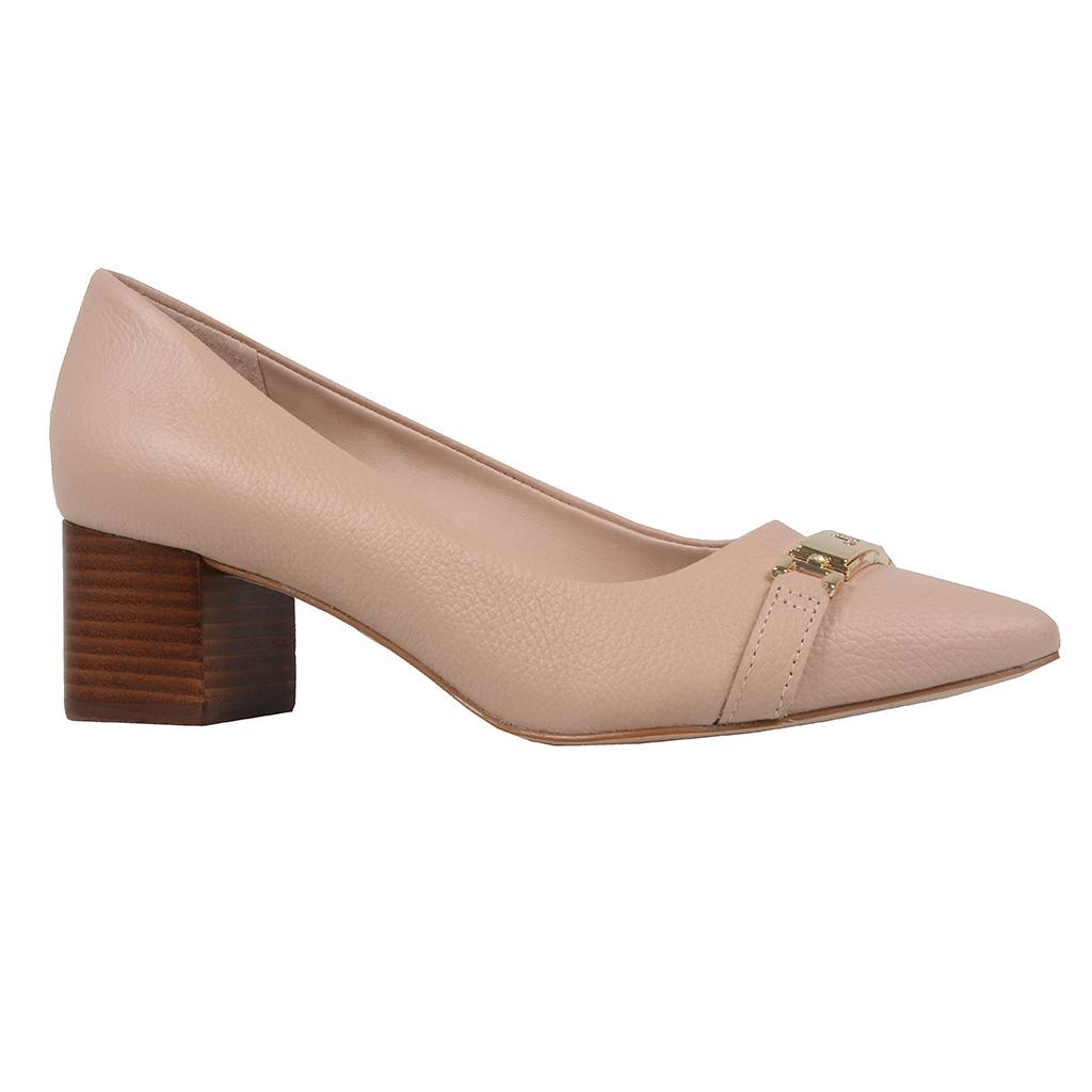scarpin bege couro