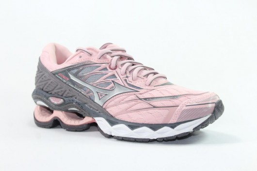 tenis mizuno para academia