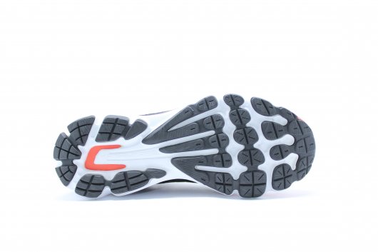 tênis speedform