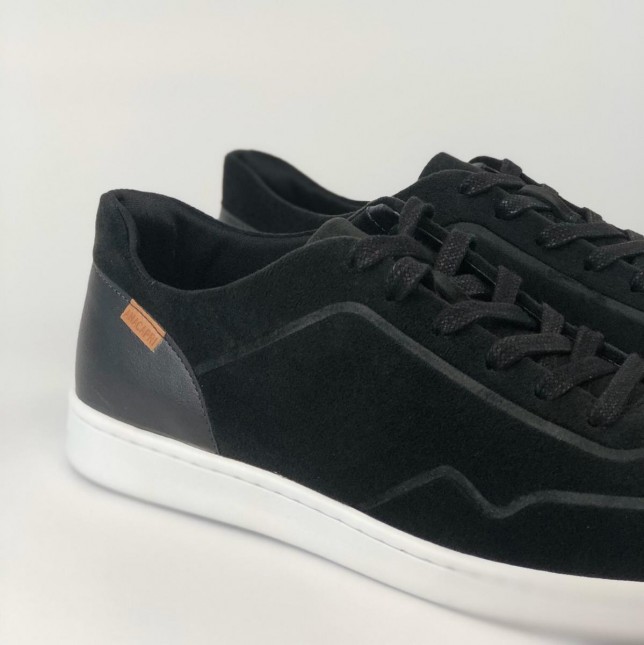 tenis rasteiro todo preto