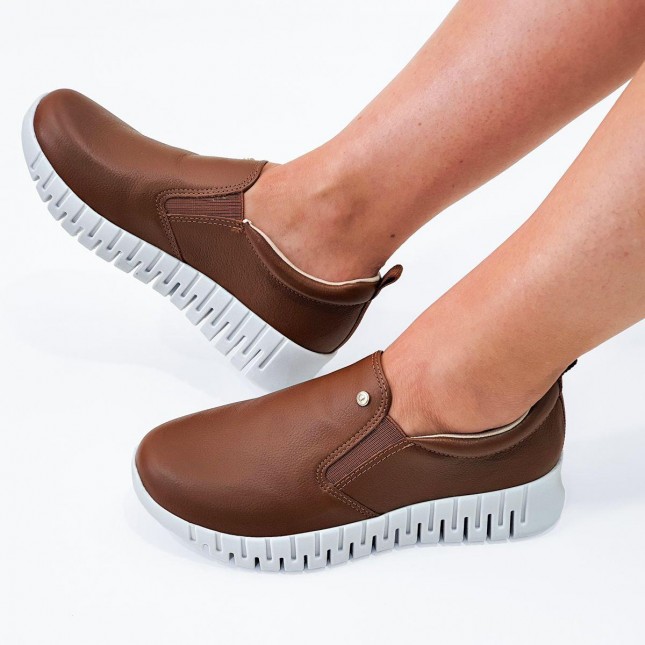 Tênis Comfortflex Feminino Slip On de Couro 2484301 Margil