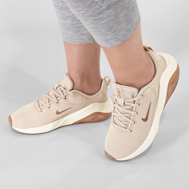 nike zoom nude