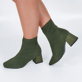 Bota meia cano curto bebecê hot sale malha feminina