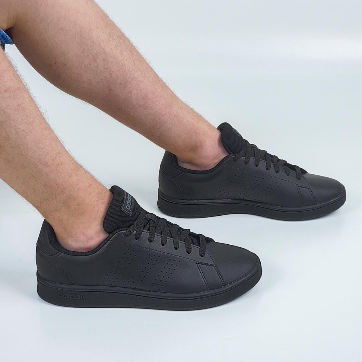 adidas advantage all black