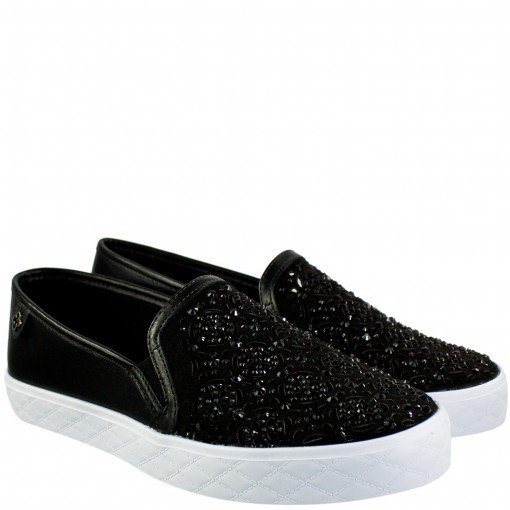 slip on preto com pedraria