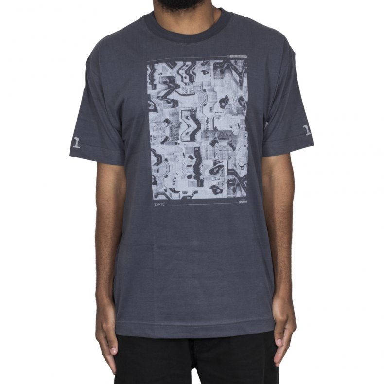 CAMISETA ÖUS KAMAU + PARTEUM