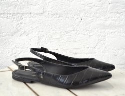 sapato chanel rasteiro