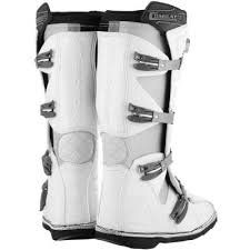 bota combat 3
