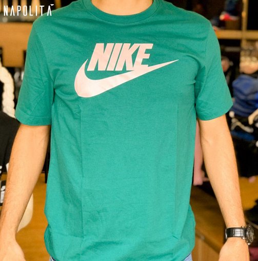 camiseta nike tee icon futura camiseta nike tee icon futura